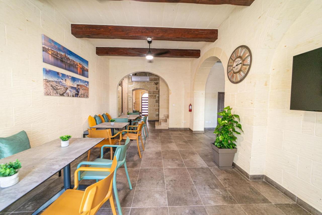 49 Sunrise Lodge Għajnsielem Exteriör bild