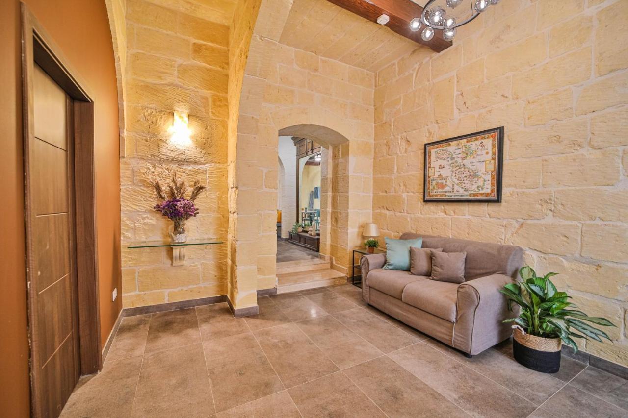 49 Sunrise Lodge Għajnsielem Exteriör bild