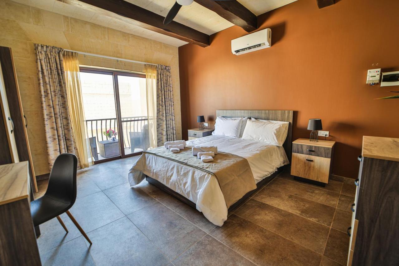 49 Sunrise Lodge Għajnsielem Exteriör bild