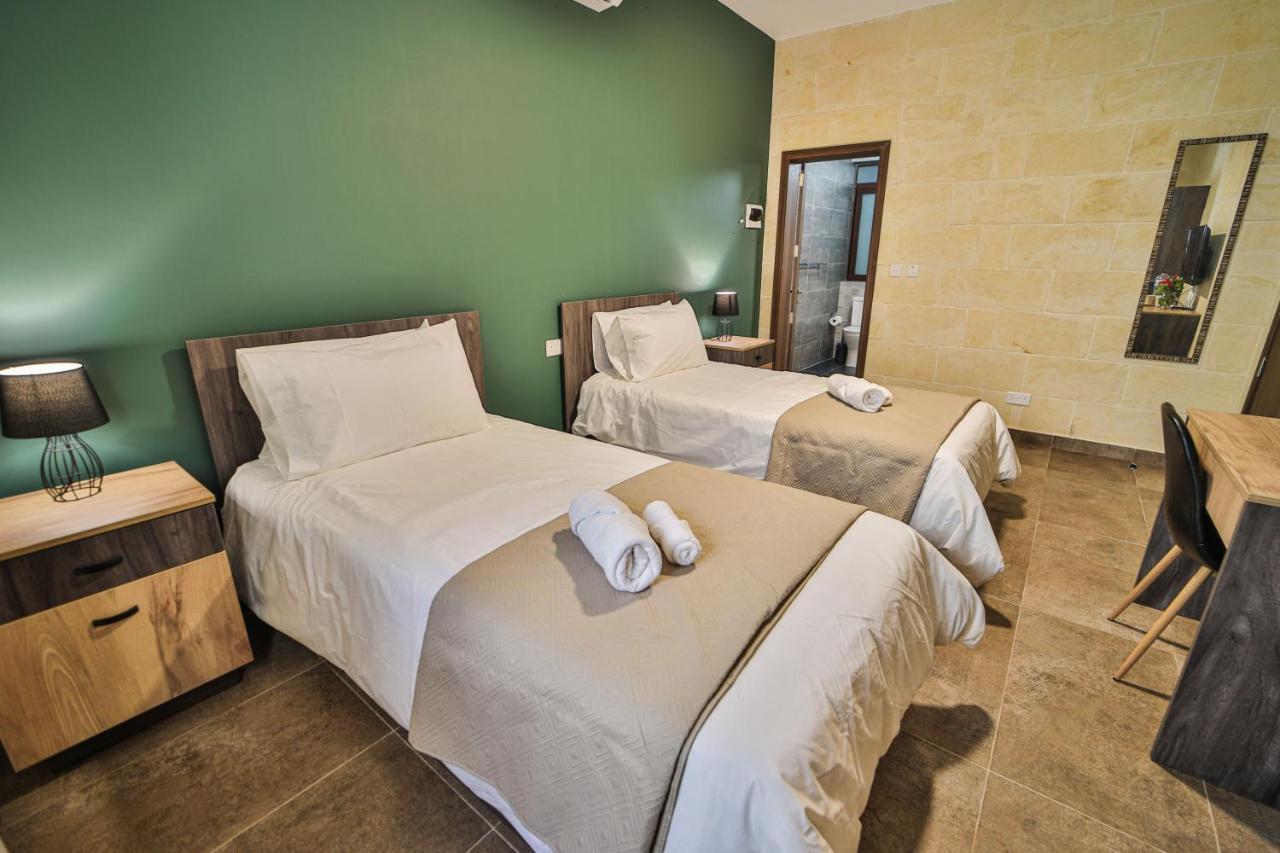 49 Sunrise Lodge Għajnsielem Exteriör bild