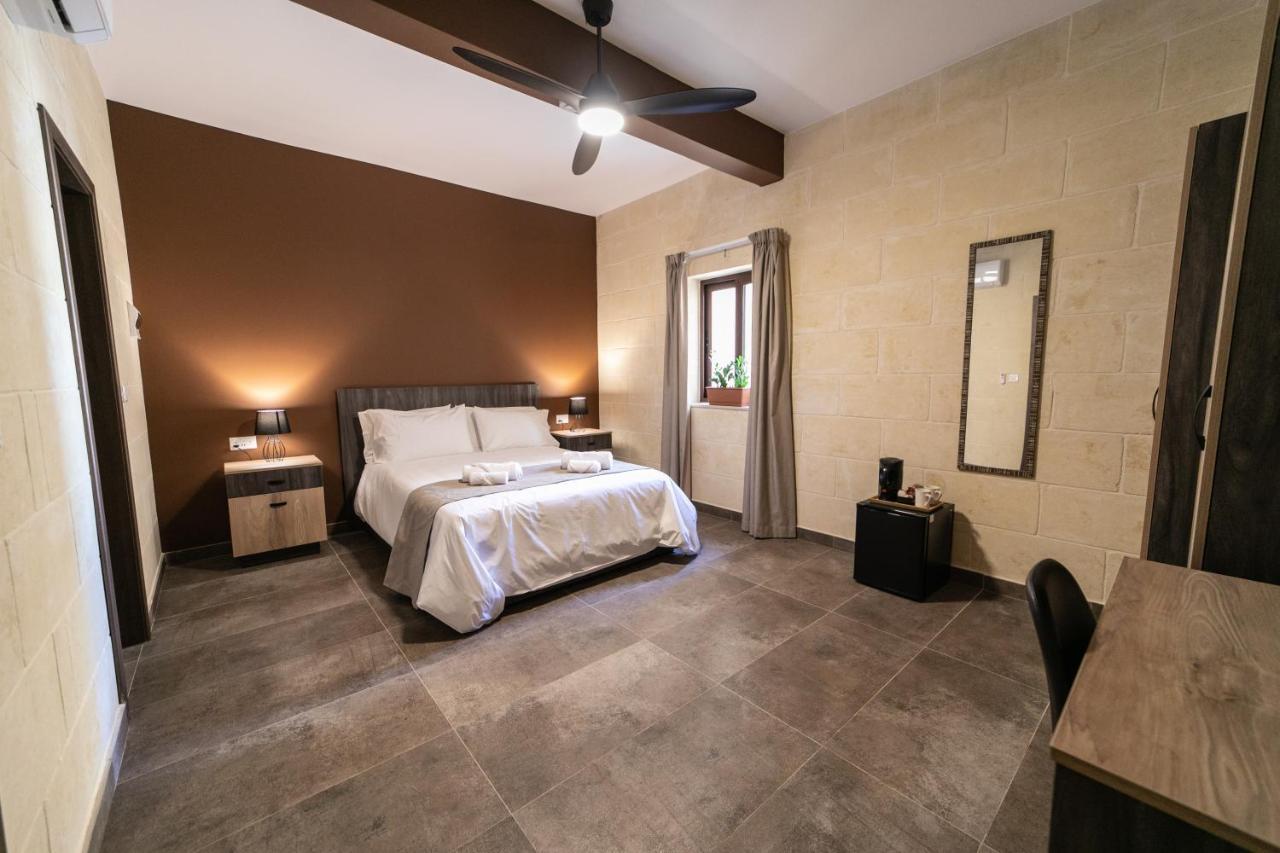 49 Sunrise Lodge Għajnsielem Exteriör bild